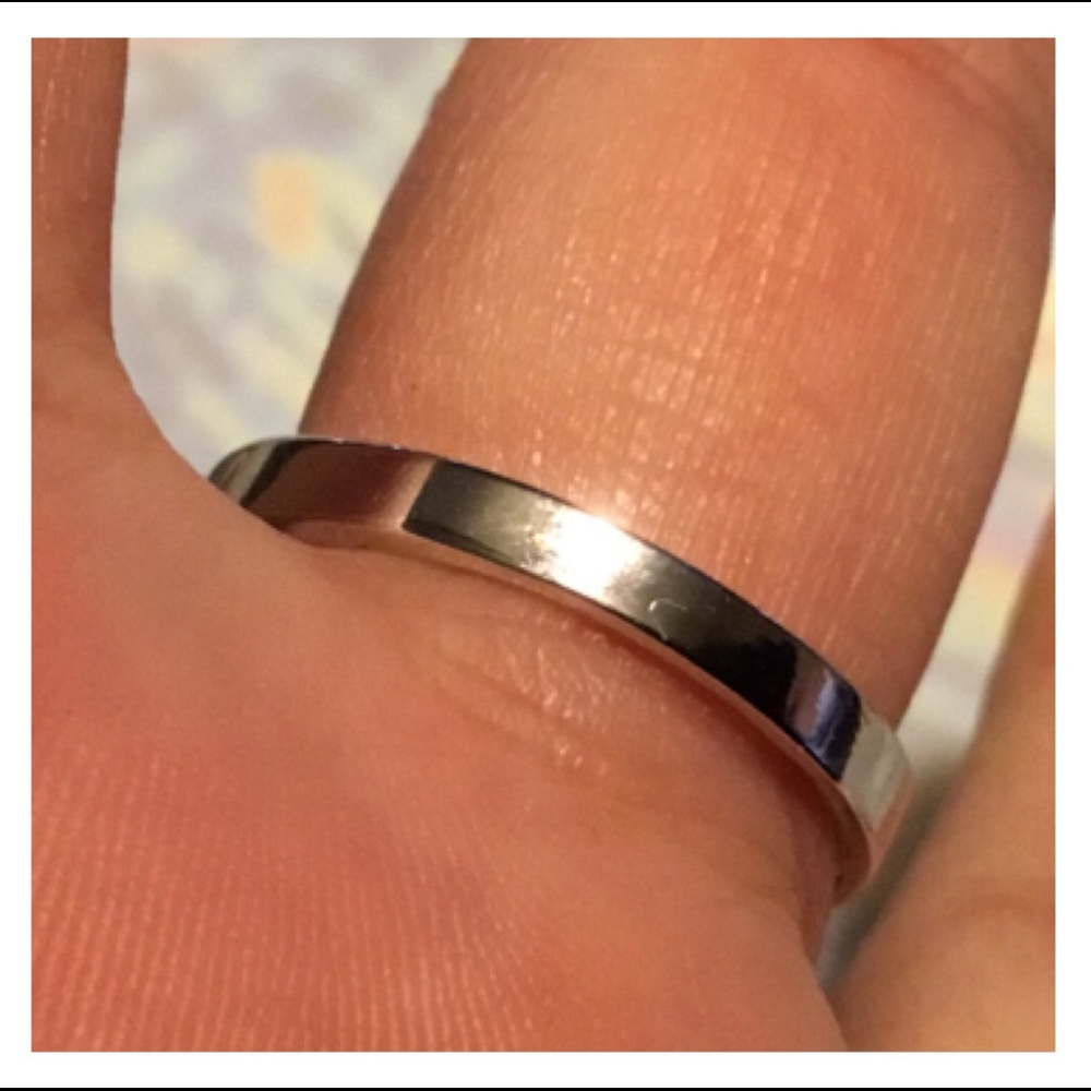 Radiant Purple Clear Gem Rhodium Ring - Picture 12 of 13